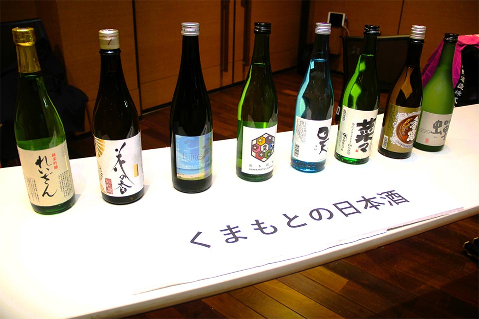 県産の日本酒や球磨焼酎もふるまわれました