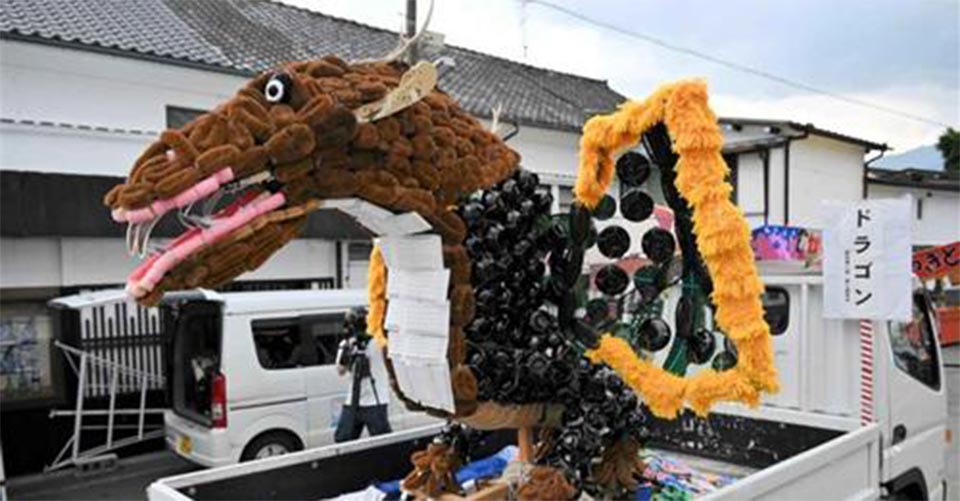 「山引き」にぎやかに 高森町の風鎮祭 造り物最高賞は「ドラゴン」