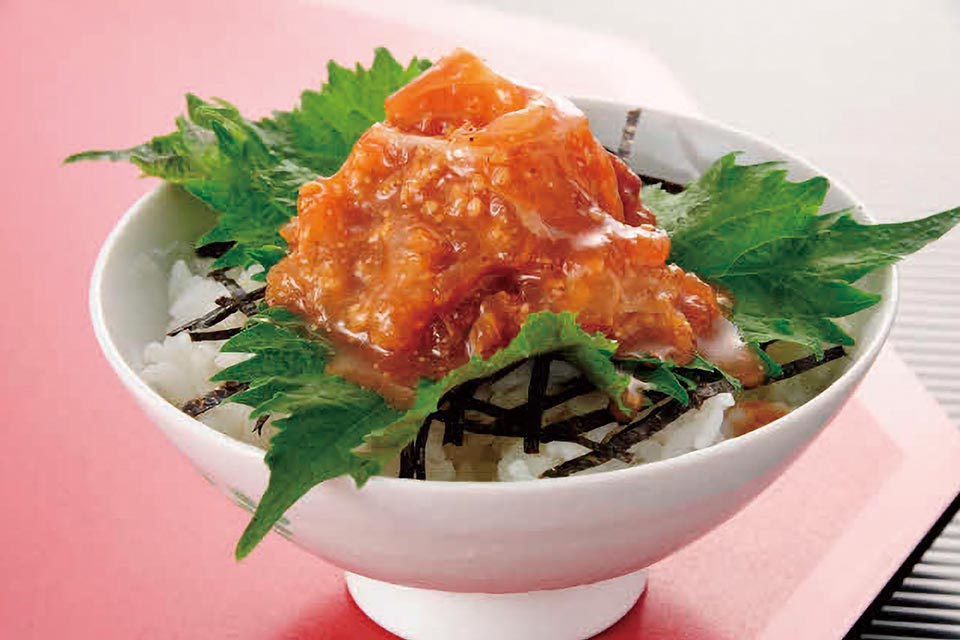 漁師が船上で食べていた漁師めしを気軽に味わえます