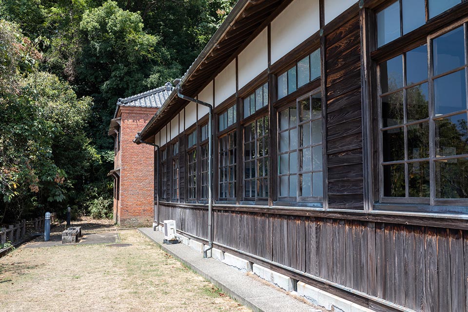 旧三角簡易裁判所は1920(大正9)年から72年間もの間、簡易裁判所として使用されていた歴史ある木造建築