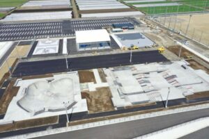 上空から撮影した建設中の「くまモンアーバンスポーツパーク」